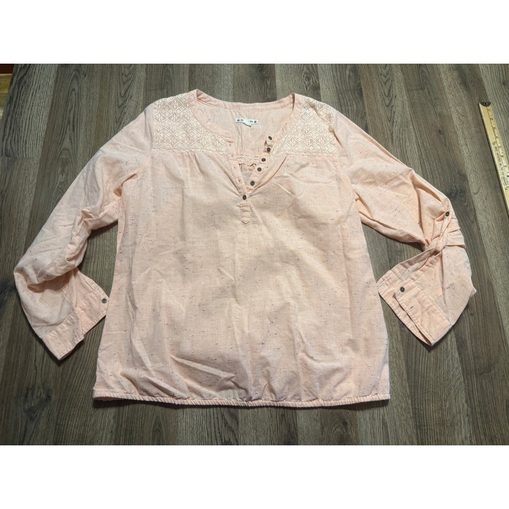 RuffHewn Shirts Women Size Large Peach Henley Lace Yoke Speckled Top